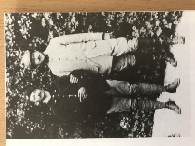 Raoul und Jean Brunon bei einem gemeinsamen Fronturlaub im Jahre 1916 (Quelle Leo Musée de l‘Empire Art er Historie Militaire)